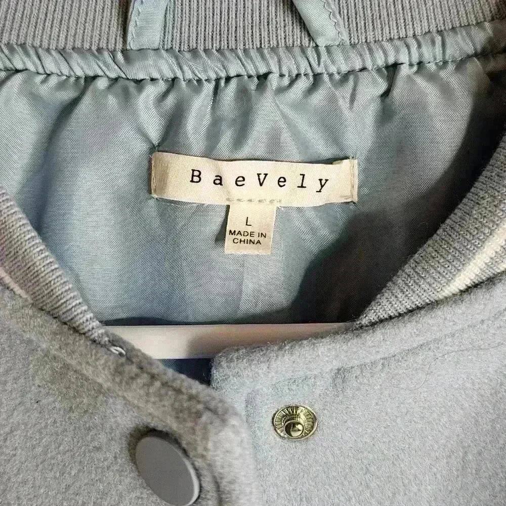 BaeVely Girls Club Good Vibes Bomber Jacket Blue White Juniors Large - Picture 11 of 11